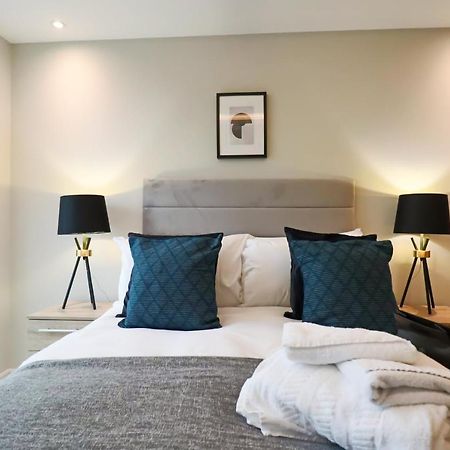 Portfolio Apartments - Welwyn Town Centre مدينة ويلوين جاردن المظهر الخارجي الصورة