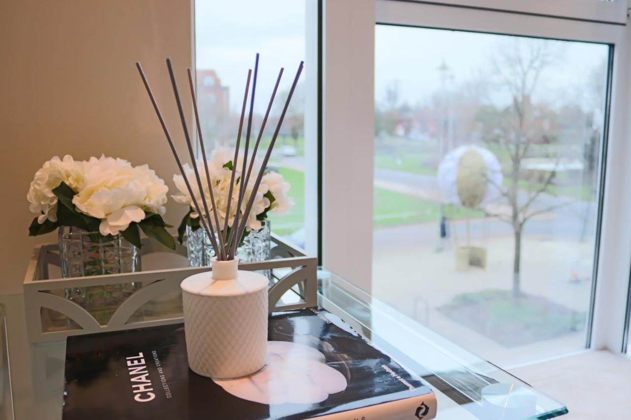 Portfolio Apartments - Welwyn Town Centre مدينة ويلوين جاردن المظهر الخارجي الصورة