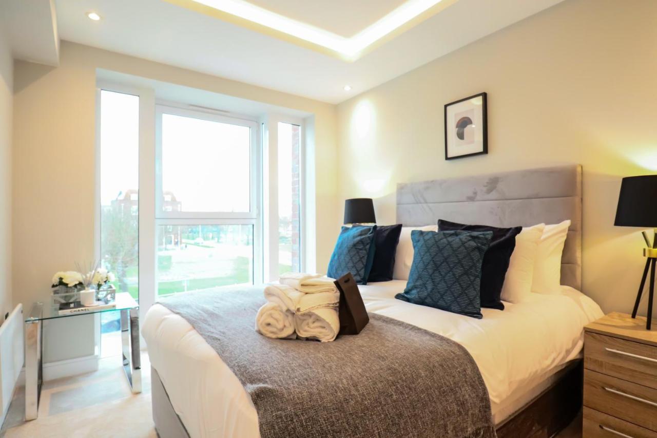 Portfolio Apartments - Welwyn Town Centre مدينة ويلوين جاردن المظهر الخارجي الصورة
