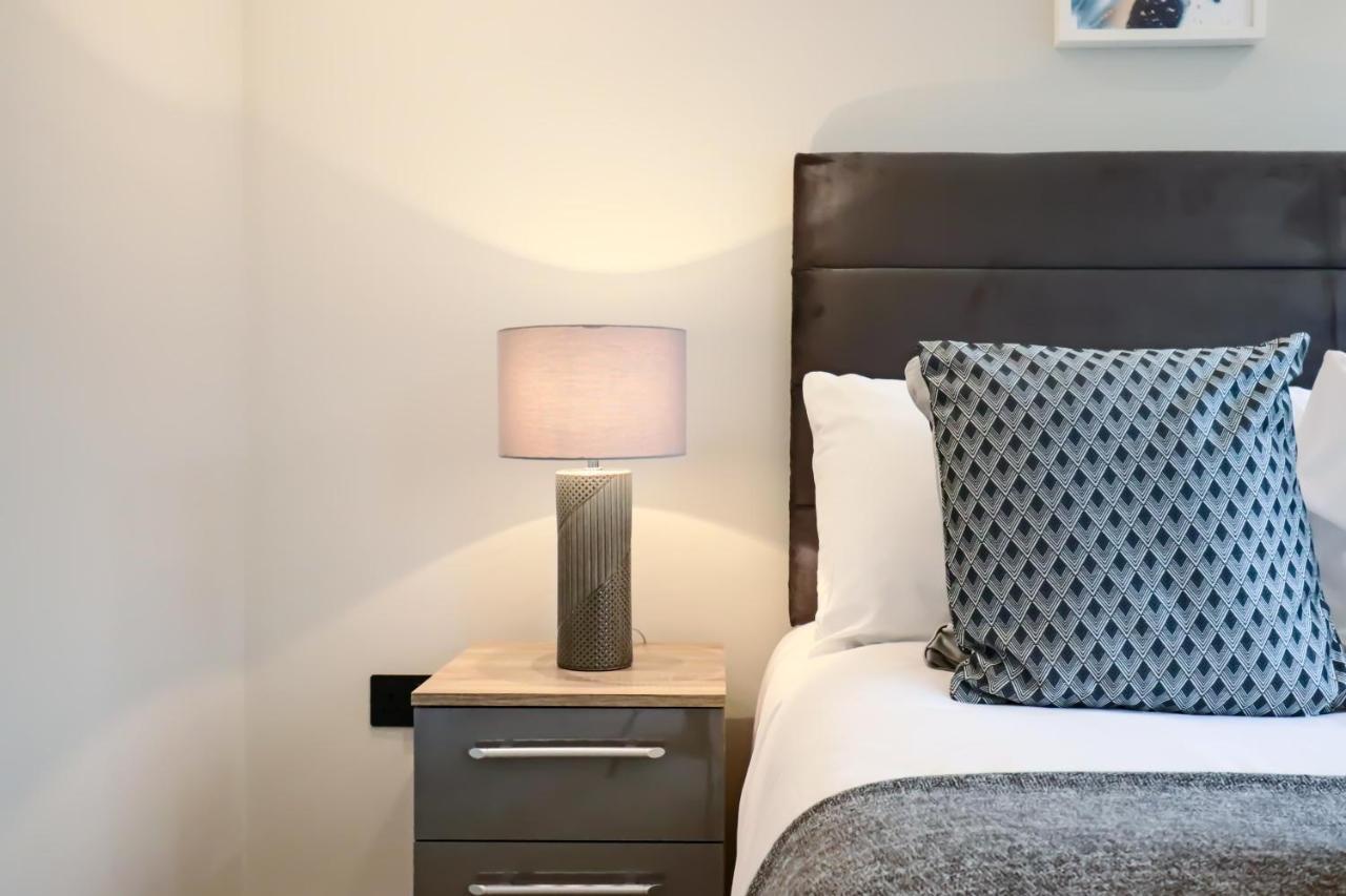 Portfolio Apartments - Welwyn Town Centre مدينة ويلوين جاردن المظهر الخارجي الصورة
