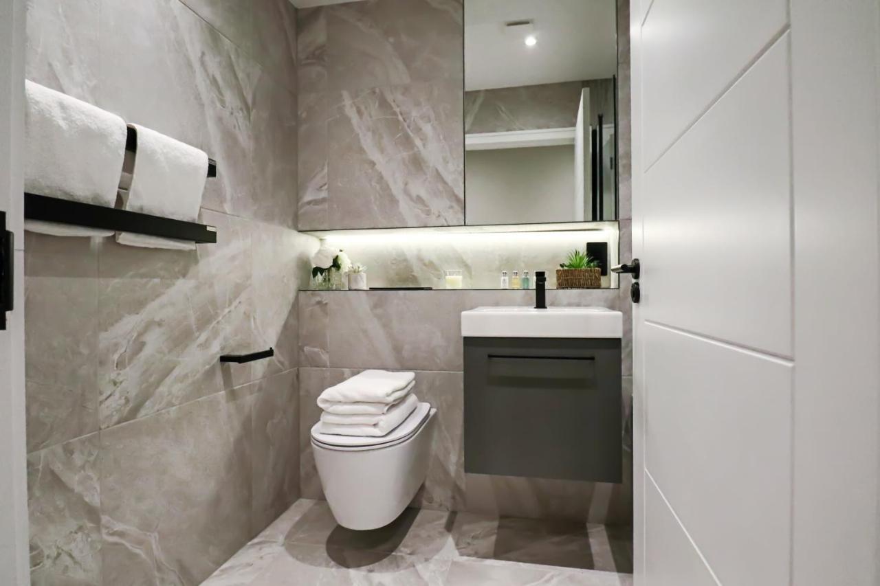 Portfolio Apartments - Welwyn Town Centre مدينة ويلوين جاردن المظهر الخارجي الصورة