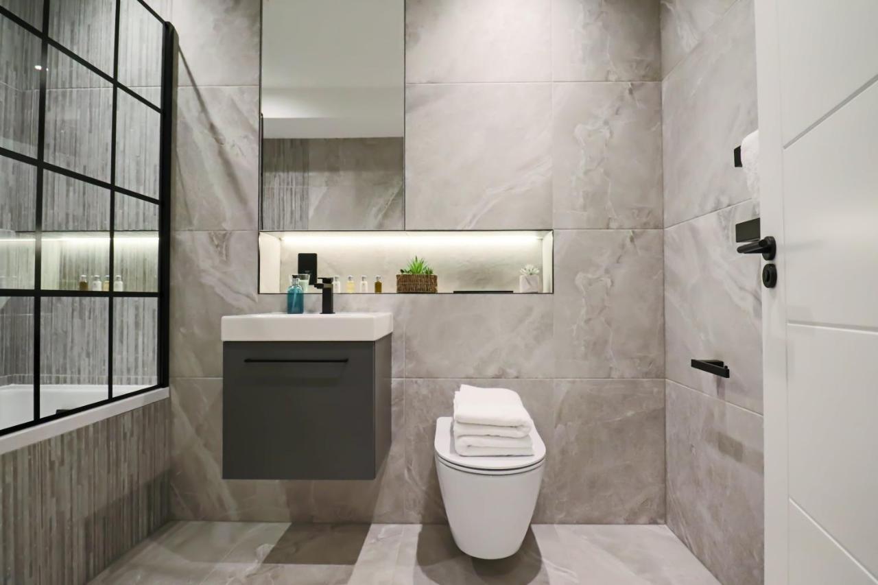 Portfolio Apartments - Welwyn Town Centre مدينة ويلوين جاردن المظهر الخارجي الصورة