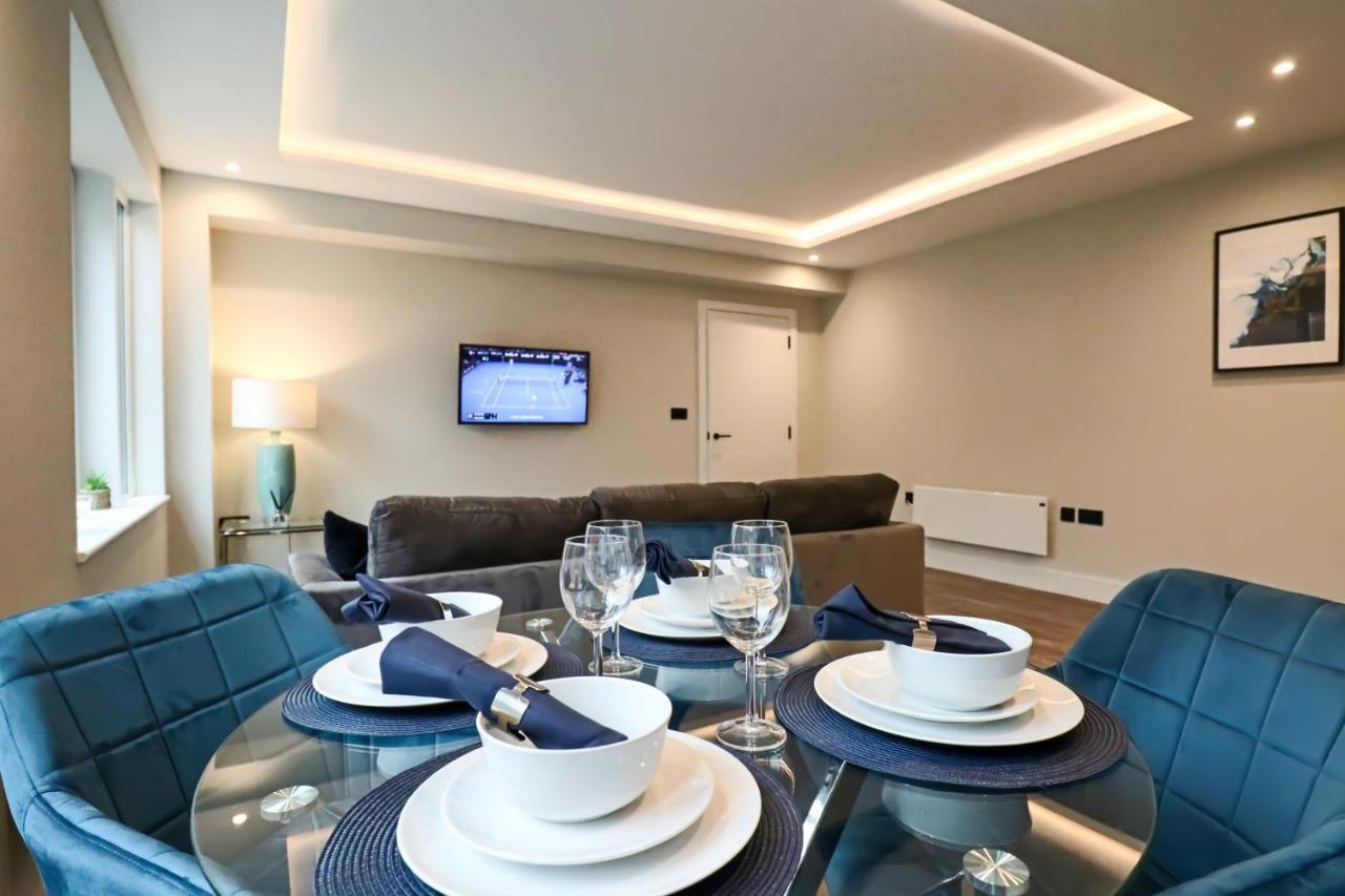 Portfolio Apartments - Welwyn Town Centre مدينة ويلوين جاردن المظهر الخارجي الصورة